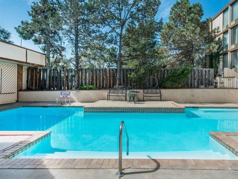 Rodeway Inn And Suites Boulder Broker 外观 照片