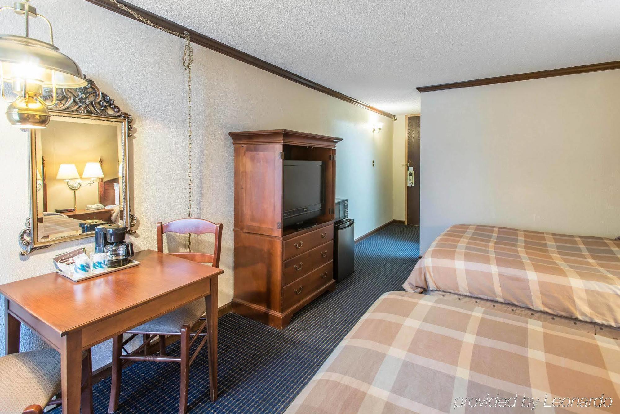 Rodeway Inn And Suites Boulder Broker 外观 照片
