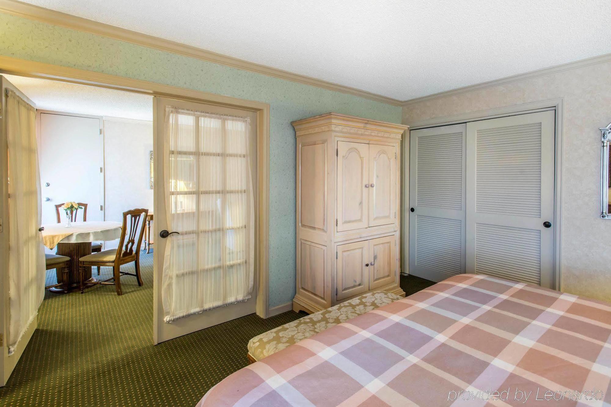 Rodeway Inn And Suites Boulder Broker 外观 照片