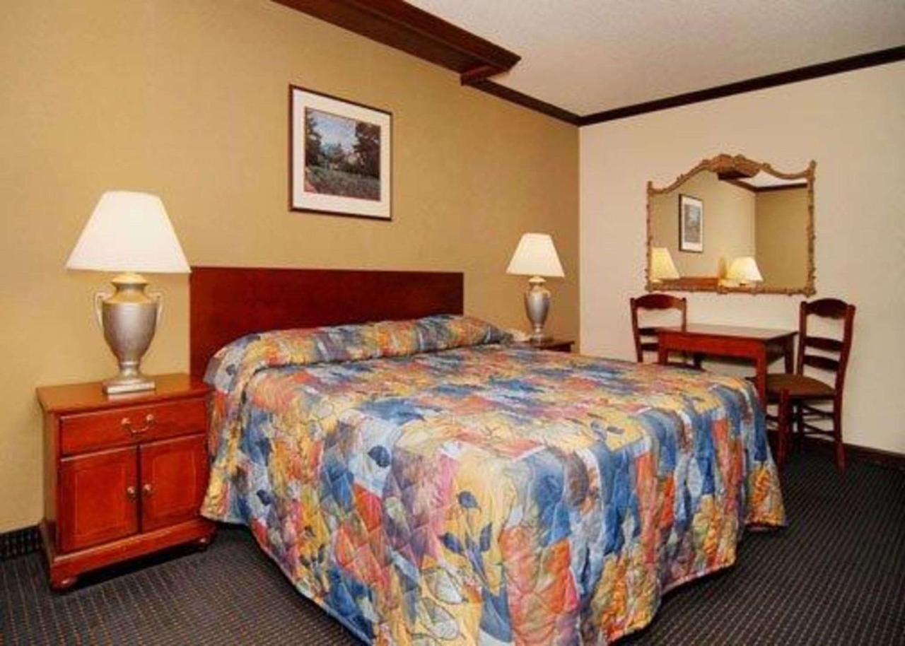 Rodeway Inn And Suites Boulder Broker 外观 照片