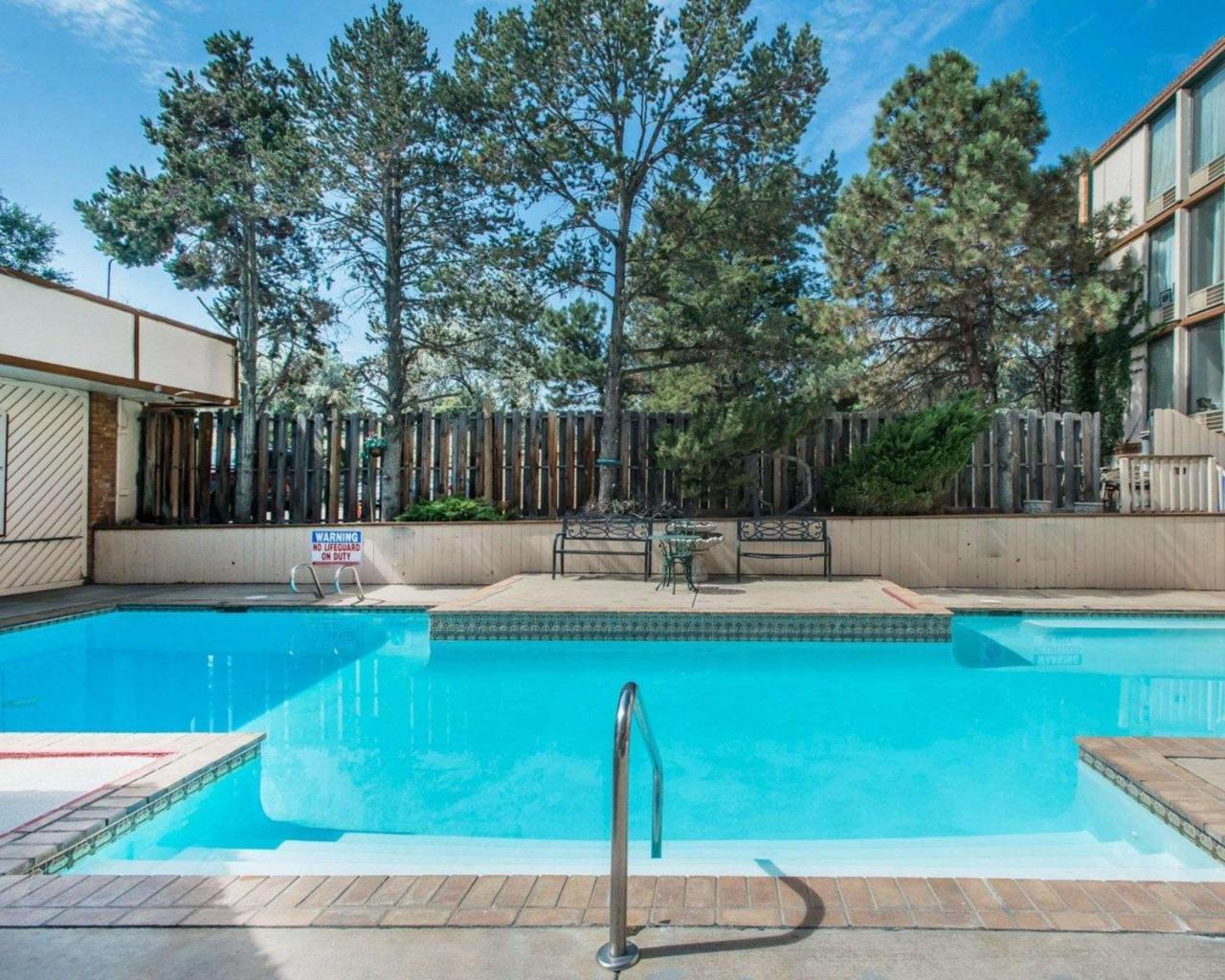 Rodeway Inn And Suites Boulder Broker 外观 照片