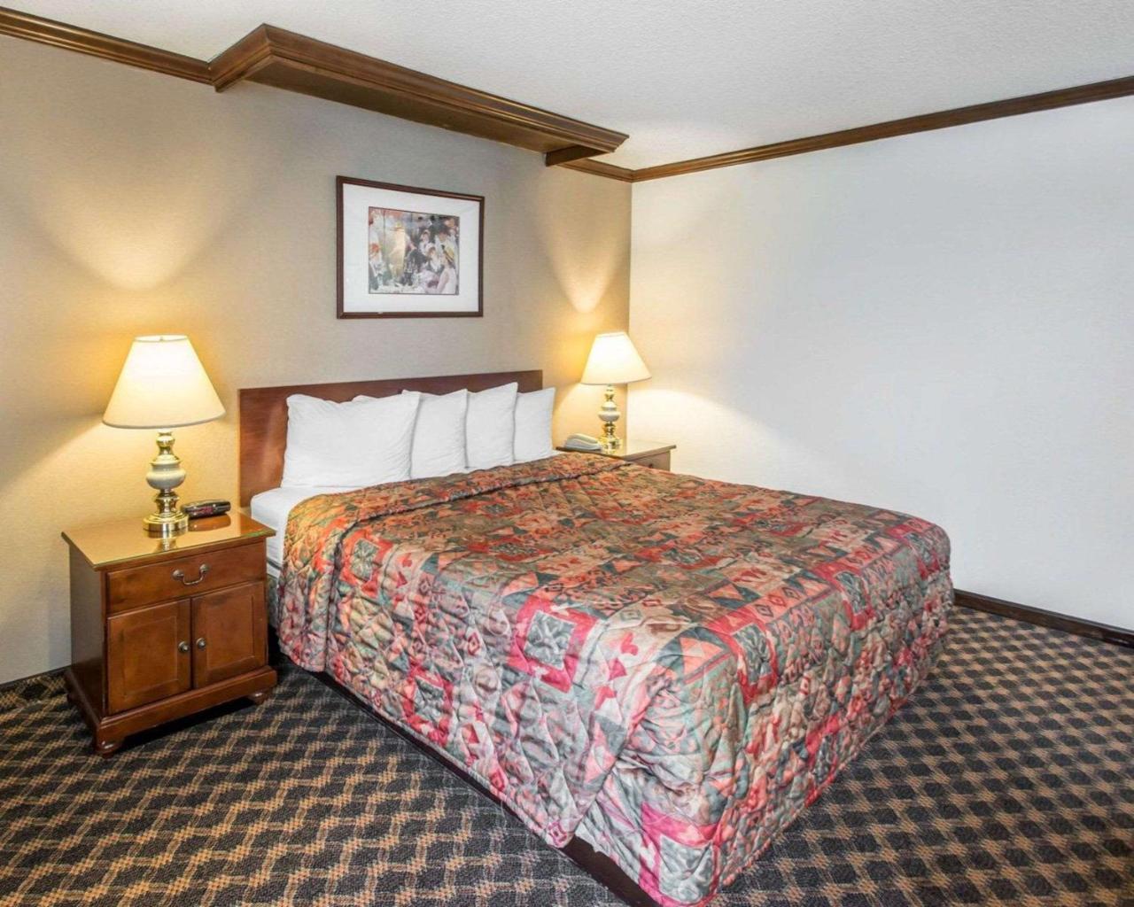 Rodeway Inn And Suites Boulder Broker 外观 照片